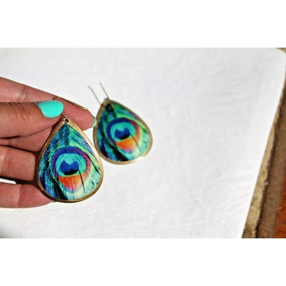 [Free People] Brass Peacock Earrings 🦚 - Picture 4 of 8